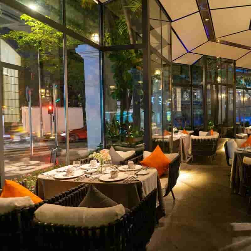 Fashionista Café