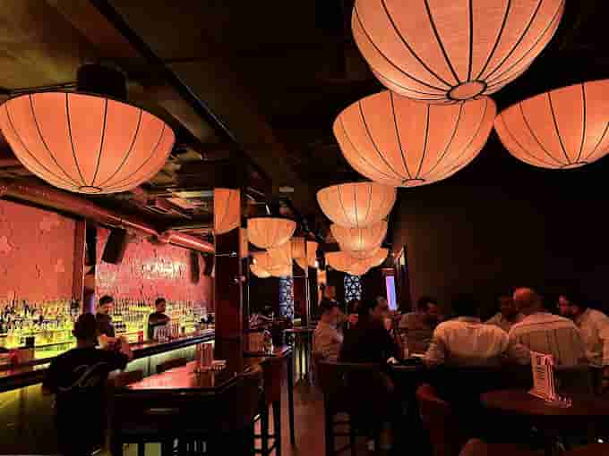 Xu Restaurant & Lounge